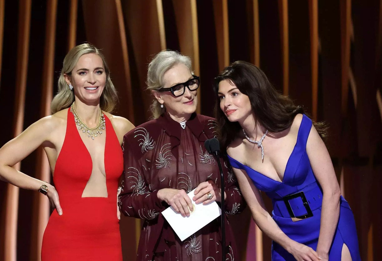 Read more about the article The Devil Wears Prada Trio Reunites at SAG Awards